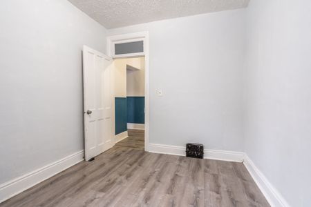 For Lease - 21 Oxford Street, Hamilton, Ontario - Photo 3