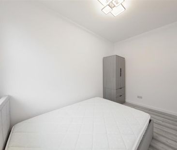 4 bedroom detached house to rent - Photo 5