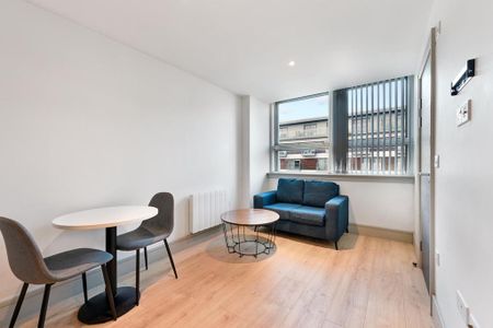 Studio to rent - Photo 5