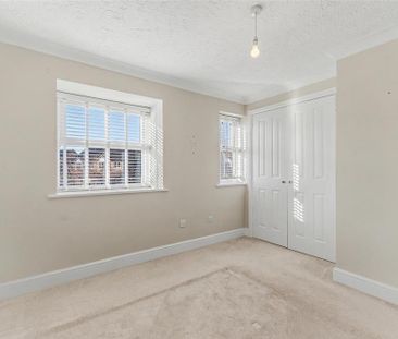 2 bedroom semi-detached house to rent - Photo 5