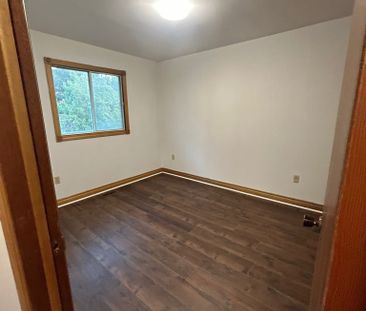 For Lease - 719 Keates Avenue Unit# Main, Oshawa, Ontario - Photo 6