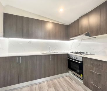 Modern Four Bedroom Home&excl;&excl;&excl; - Photo 6
