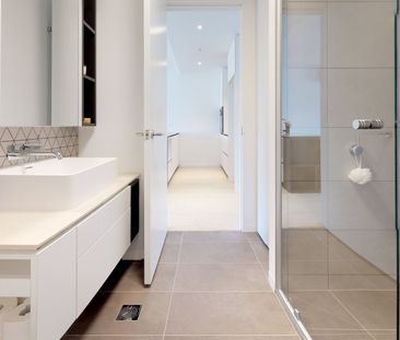 Chic Living in a Prime Location - Photo 6