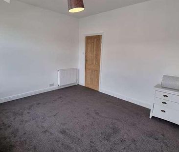 St. Johns Road, Scarborough, YO12 - Photo 6