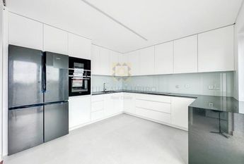 Apartamento T4 em Porto