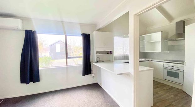 Walk to School and Shops - Photo 1