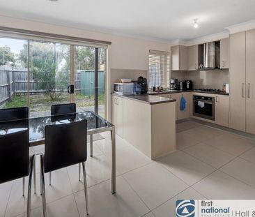 7 / 139 Endeavour Drive, Cranbourne North - Photo 2