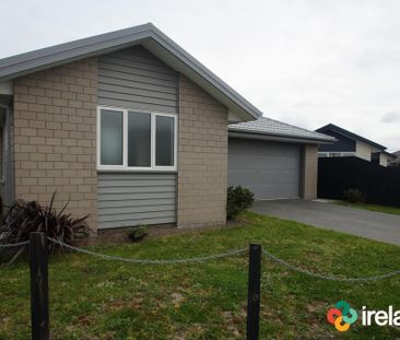 Relaxing Lifestyle in Wigram! - Photo 1