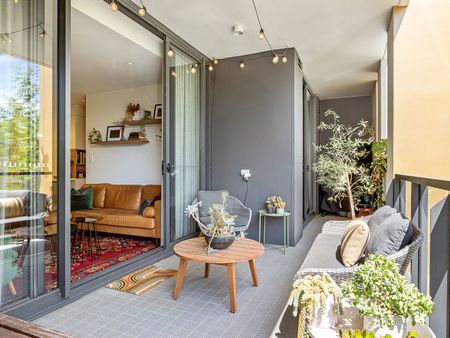 Home For Rent - Photo 3