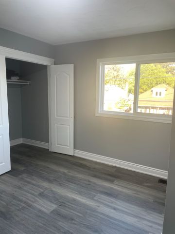 For Lease - 306 Darling Street Unit# Main Floor, Brantford, Ontario - Photo 4