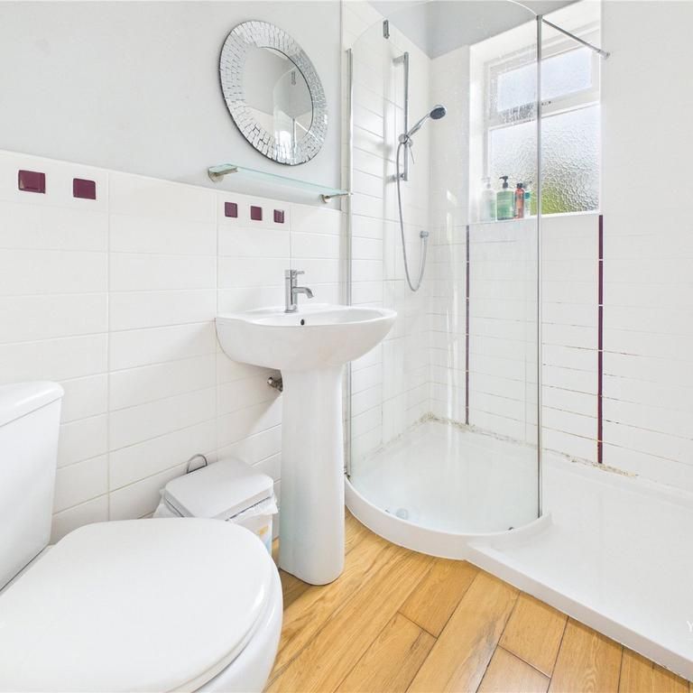 4 bedroom semi-detached house to rent - Photo 1