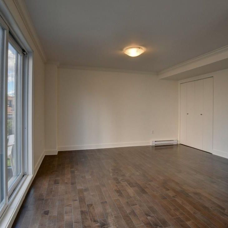 Montréal (Saint-Laurent) (Saint-Laurent Ouest) - Photo 1