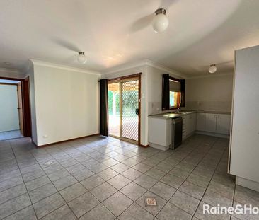 Easy Living with Room to Move - Photo 4