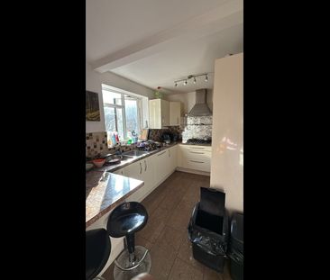 Room in a Shared House, Harborne Lane, B17 - Photo 1