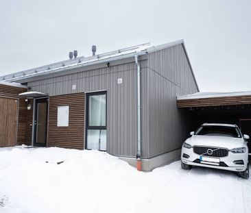 Nästgårdsvägen, Hållsta - Photo 1