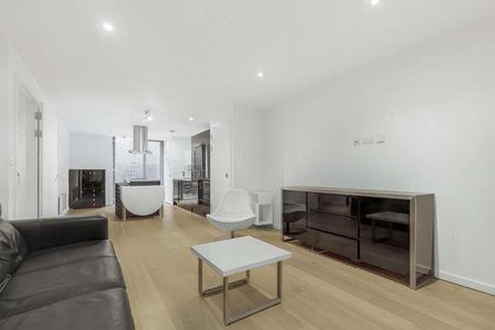 Hornsey Road, London, N7 - Photo 3