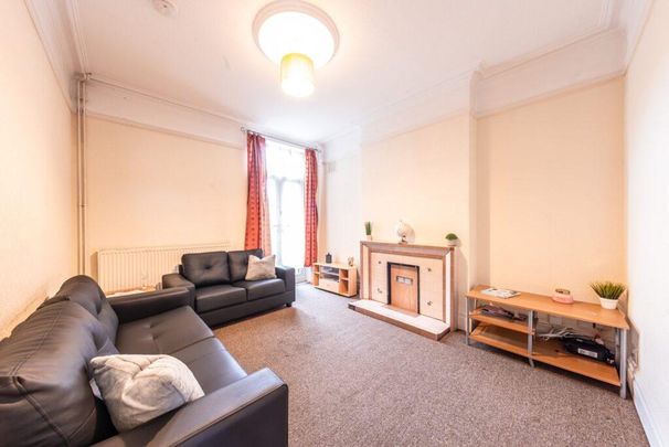 5 bedroom terraced house to rent - Photo 1