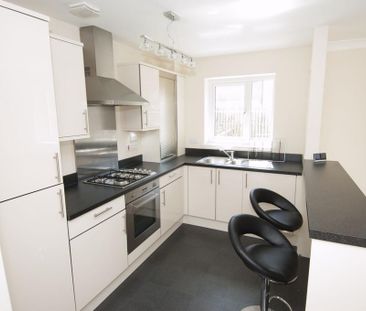 2 bedroom semi-detached house to rent - Photo 2