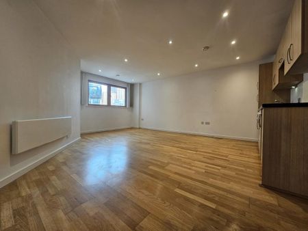 2 bedroom apartment to rent - Photo 3