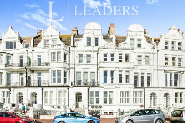 2 bedroom apartment to rent West Parade, Bexhill-on-Sea, East Sussex, TN39 - Photo 1