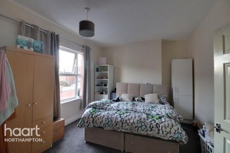 3 bedroom end of terrace house to rent - Photo 4