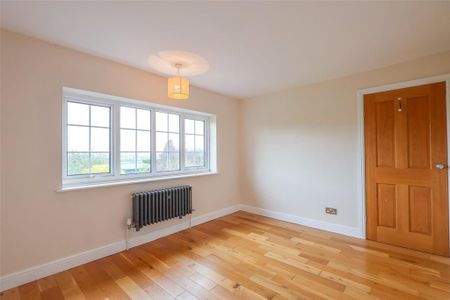 3 bedroom semi-detached house to rent - Photo 4