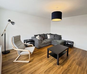 3 Bedroom Semi Detached House To Rent - Photo 3