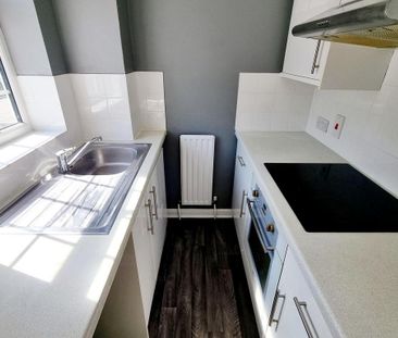 2 bedroom end of terrace house to rent - Photo 6