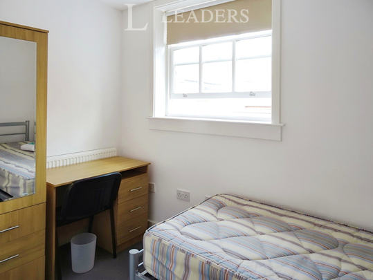 1 bedroom property to rent Regent Street, Leamington Spa, CV32 - Photo 1