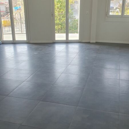 Très bel appartement de 2.5 pièces entièrement rénové avec balcon et vue - Photo 1