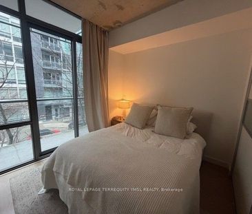 550 Wellington Lofts 55 , #310 - Photo 5