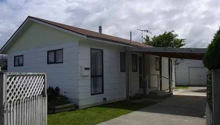 LEVIN - 3 BEDROOMS - Photo 2