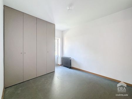 SCHUMAN - 1 SLAAPKAMER APPARTEMENT VAN 100M² + TERRAS - Foto 4