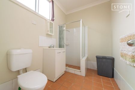 A partly furnished, neat and charming Unit in the heart of Kurri Kurri - Photo 5
