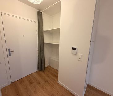 Location Appartement 1 pièce 31m² - Photo 6