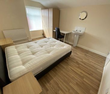 Fitzwarren Street, Salford - Photo 2