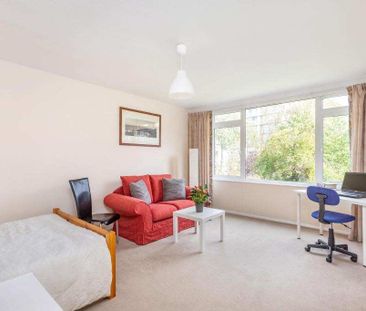 Hill Court Studio - Photo 4