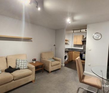 2 bedroom flat to rent - Photo 3