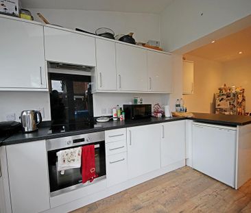 1 bedroom in a house share to rent - Photo 6