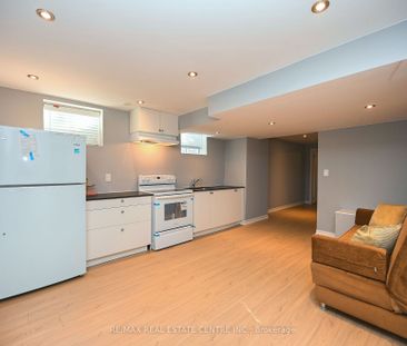 For Lease - 1 McCandless Court, Milton, Ontario - Photo 2