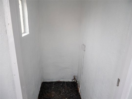 2 bedroom end of terrace house to rent - Photo 1