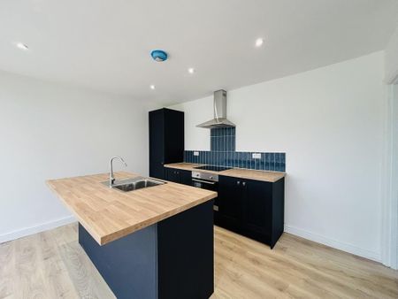 3 bedroom semi-detached house to rent - Photo 5