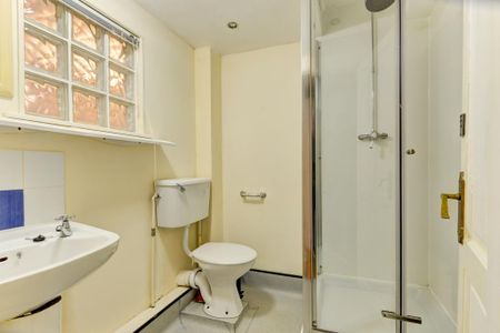 6 bedroom house to rent - Photo 3