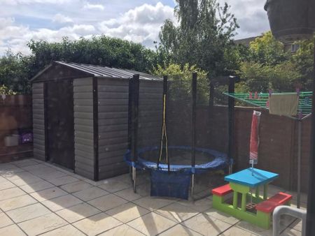 Room in a Shared House, Telegraph Place, E14 - Photo 2