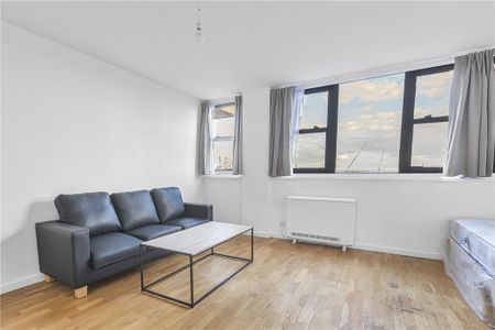 Studio to rent - Photo 3