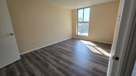For Lease - 2825 Islington Avenue Unit# 315, Toronto, Ontario - Photo 3