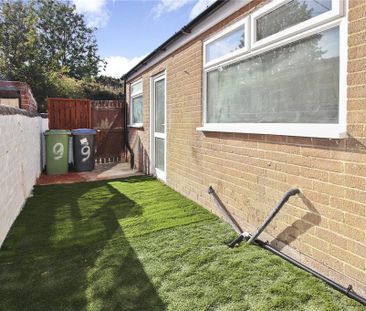3 bedroom terraced house to rent - Photo 4