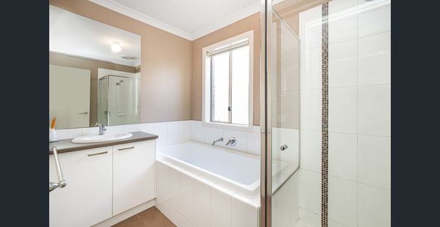 BEAUTIFUL FAMILY HOME - Photo 1