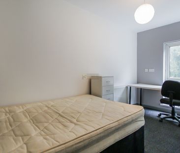 33 Hobart Croft - Photo 3