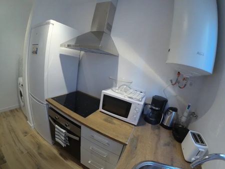 Carrer de lAntiga Travessera, L'Hospitalet de Llobregat, Catalonia 08906 - Photo 2